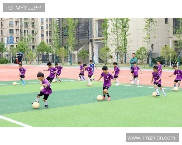 足球启蒙之星挑战赛：点燃孩子们的足球梦想与激情